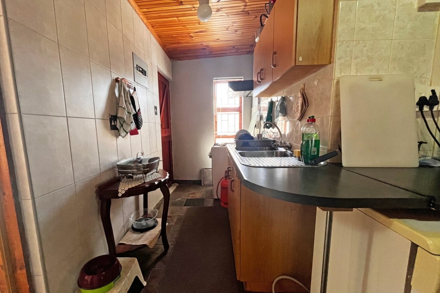 6 Bedroom Property for Sale in Hartenbos Central Western Cape
